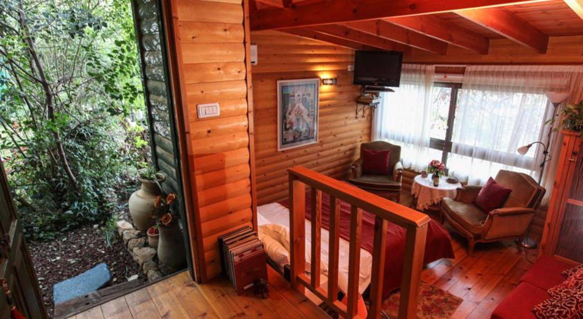 ฮาวายา บา นอฟ ลอดจ์ Villa โรชปินนา ภายนอก รูปภาพ