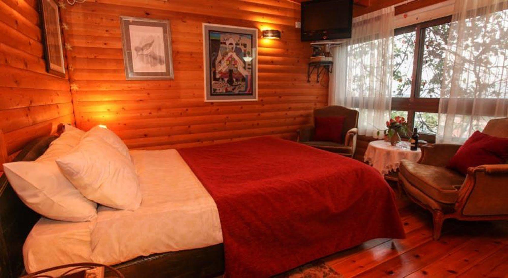 ฮาวายา บา นอฟ ลอดจ์ Villa โรชปินนา ภายนอก รูปภาพ