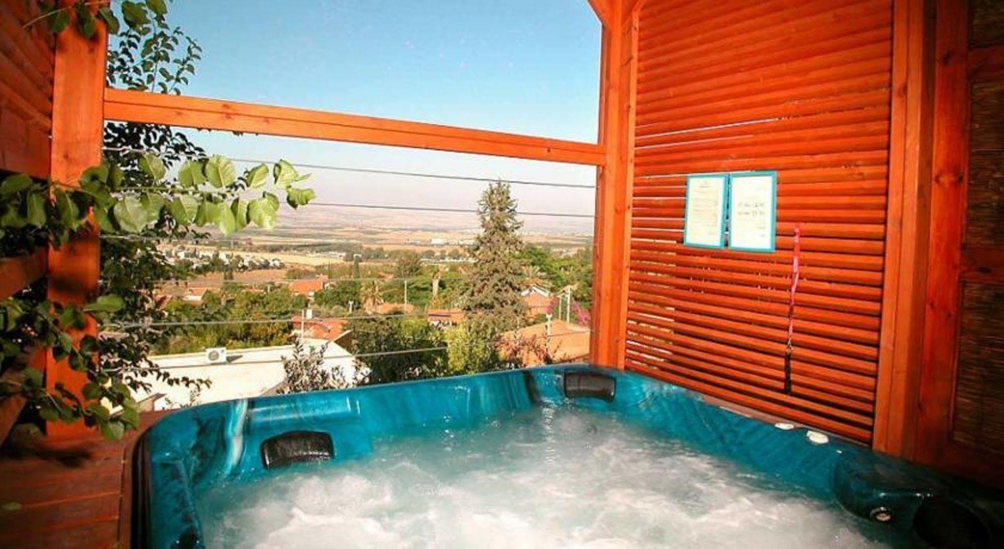 ฮาวายา บา นอฟ ลอดจ์ Villa โรชปินนา ภายนอก รูปภาพ